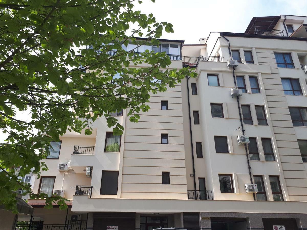 Apartments Flora 1 Бургас Экстерьер фото