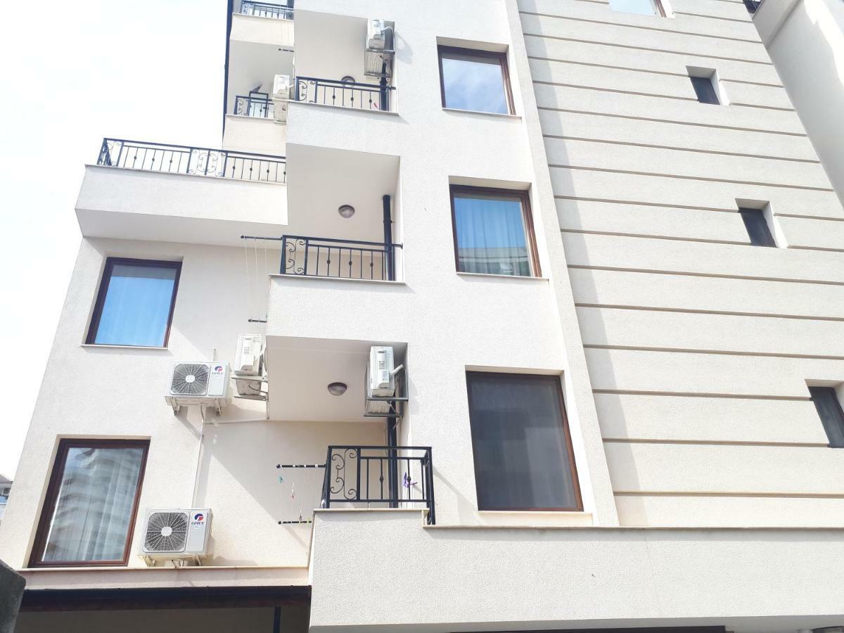 Apartments Flora 1 Бургас Экстерьер фото