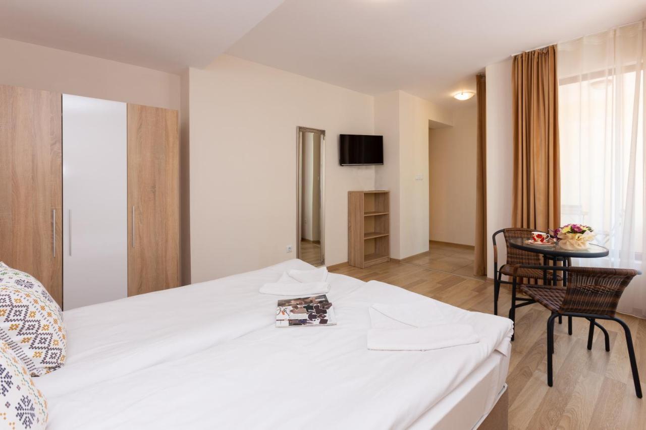 Apartments Flora 1 Бургас Экстерьер фото